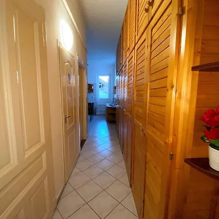 Jokai Hostel Pecs